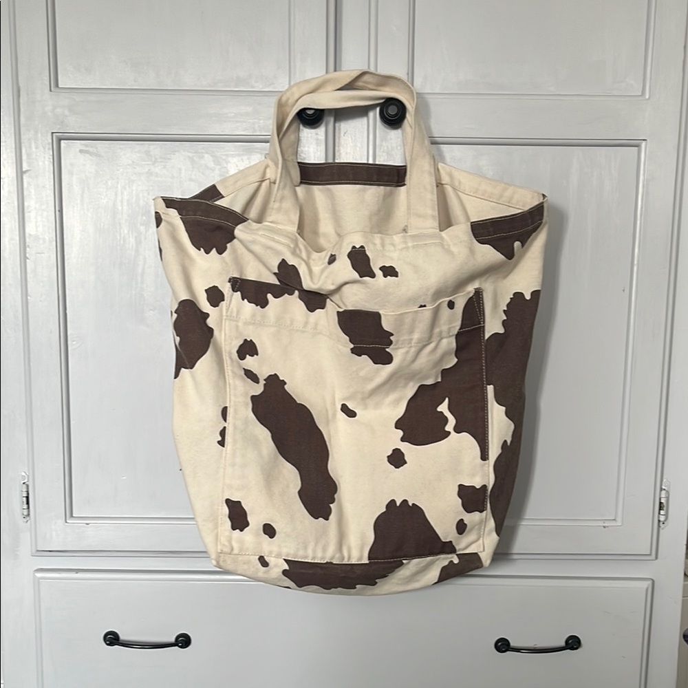 EUC urban outfitters x baggu Cow Print canvas big pocket Tote Bag - Picture 1 of 6